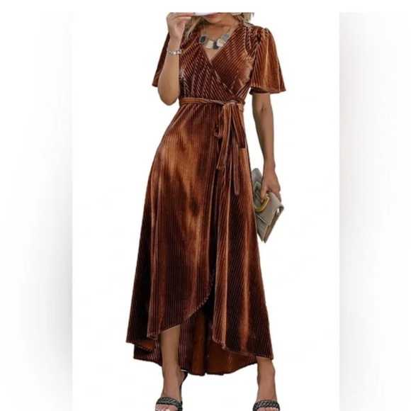 Simplee Velvet Wrap Dress Copper Small NWT - Picture 10 of 10